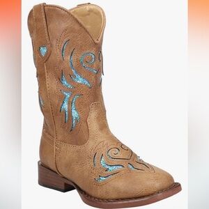 Little girls cowboy boots